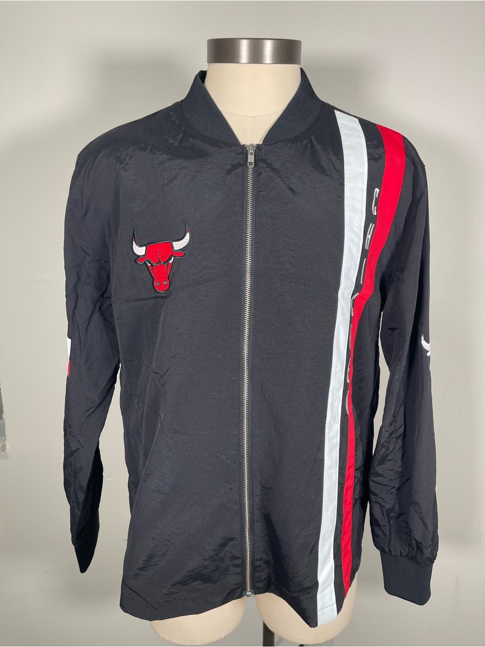 NWT - NBA Chicago Bulls Black Red White Stripe Bomber Jacket - XL